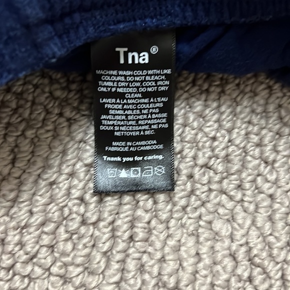 Womens Aritzia track pants size xs - Picture 3 of 4